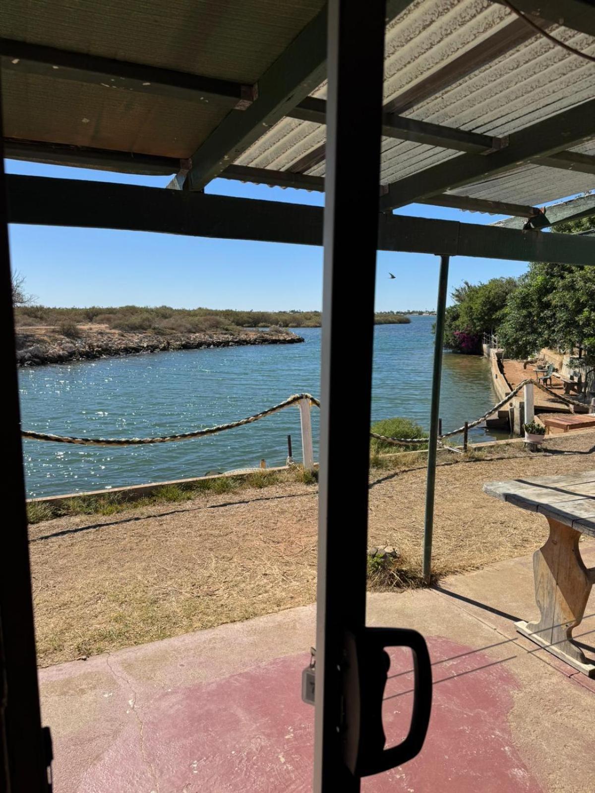 Pelican Point Waterfront Resort Formerly Carnarvon Beach Retreat Εξωτερικό φωτογραφία