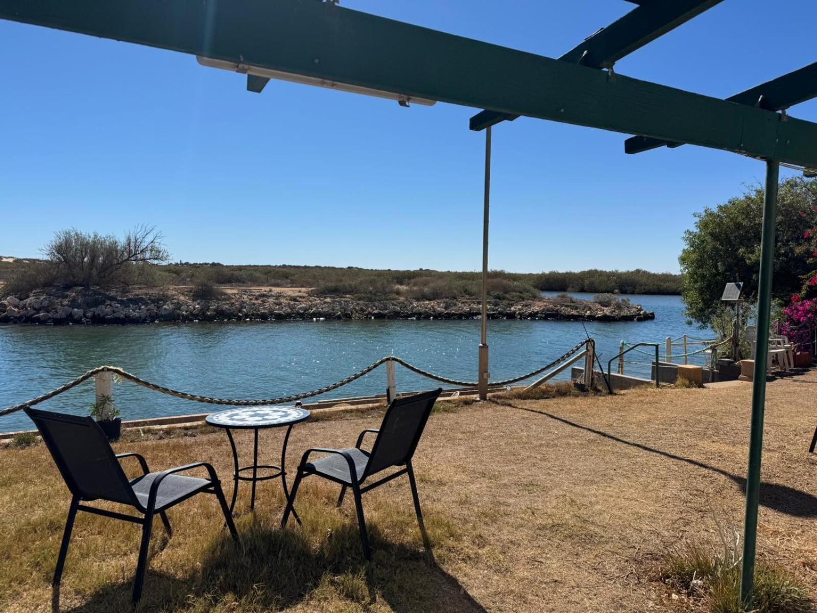 Pelican Point Waterfront Resort Carnarvon Εξωτερικό φωτογραφία